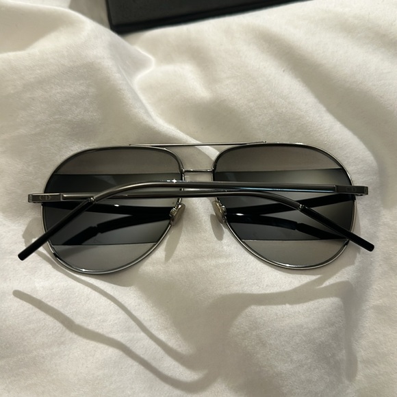 CHRISTIAN DIOR SPLIT AVIATOR SUNGLASSES - Picture 4 of 6